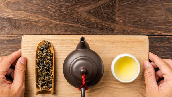 A quick expert’s guide on Oolong teas- From its Health benefits to its brewing technique.